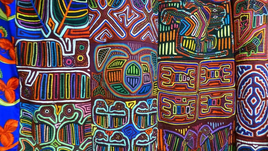 Mola / Guna textiles, пример 3
