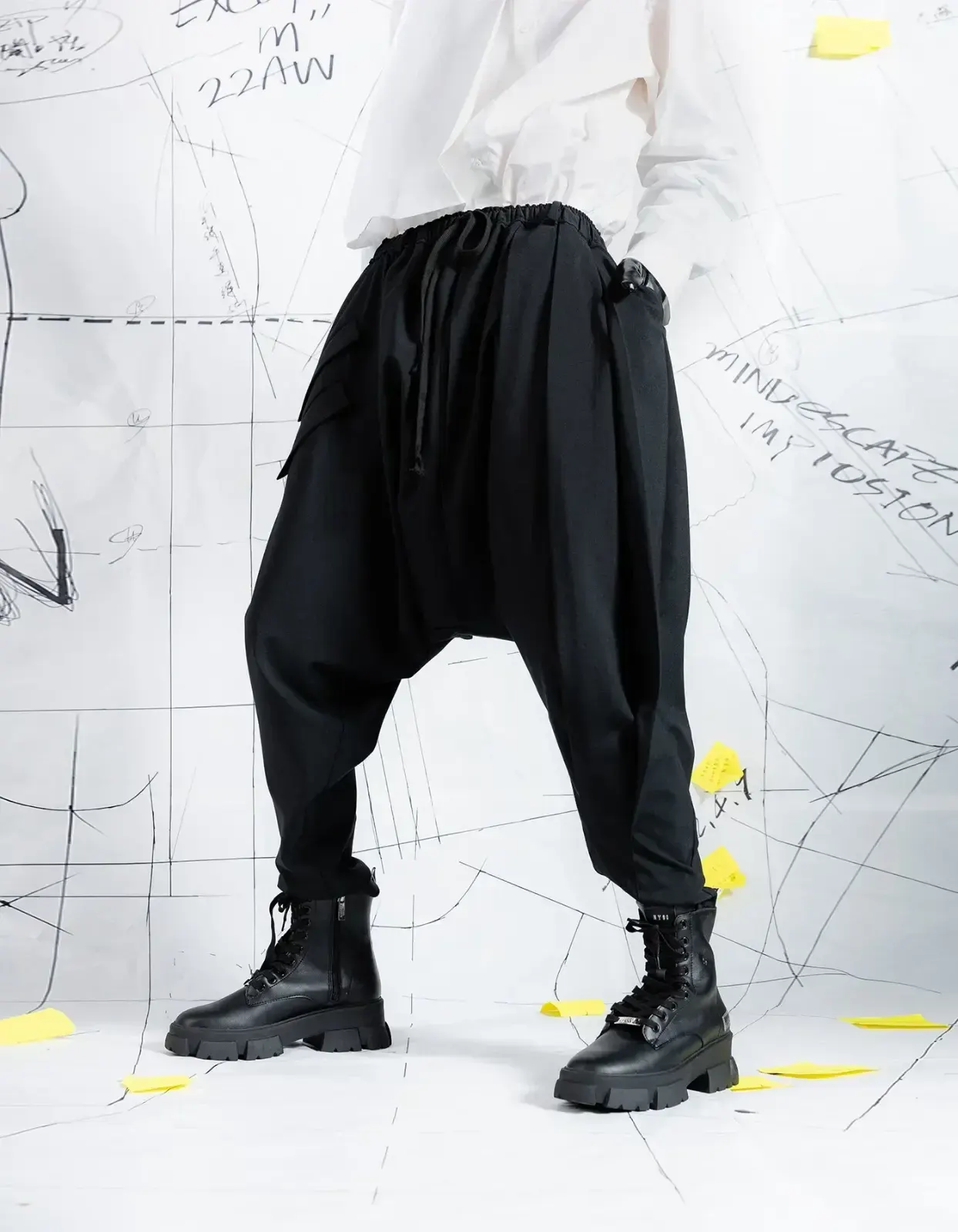 Drop-crotch pants, пример 4