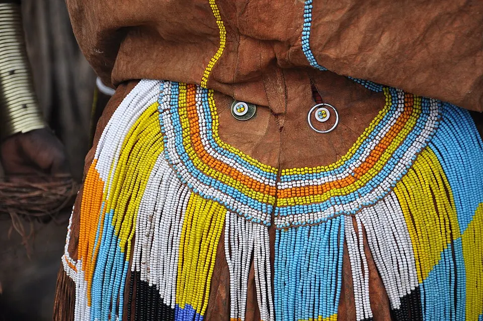 Ceremonial Wear, пример 1
