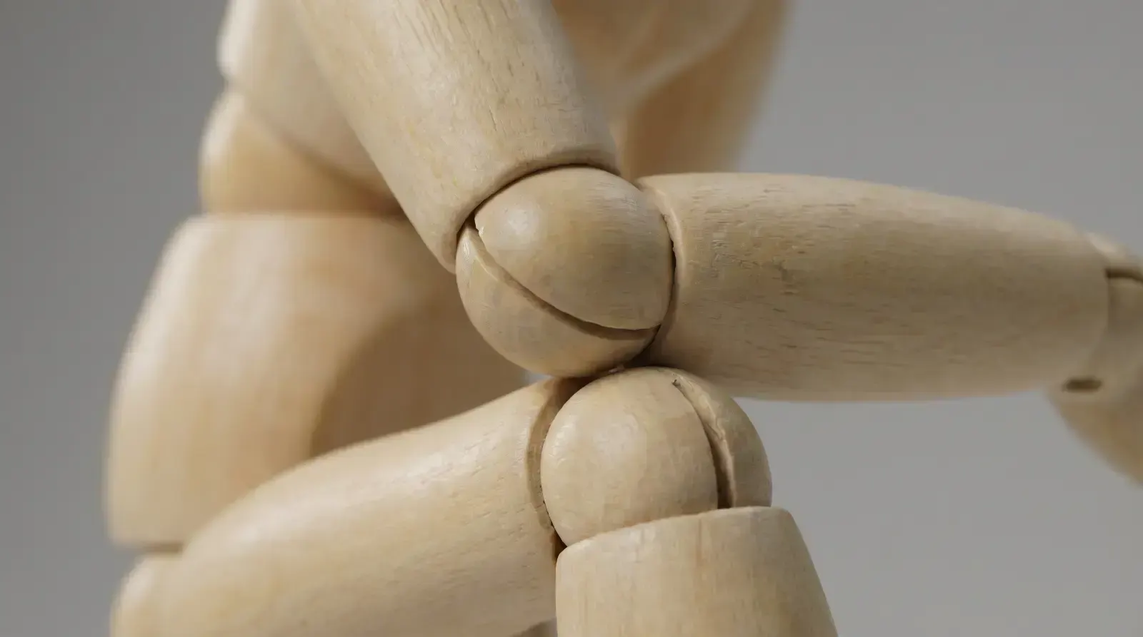 elbow on knee, пример 1