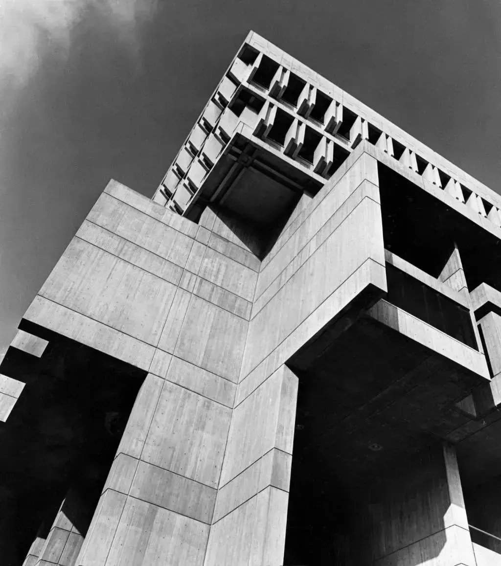 Brutalism, пример 3