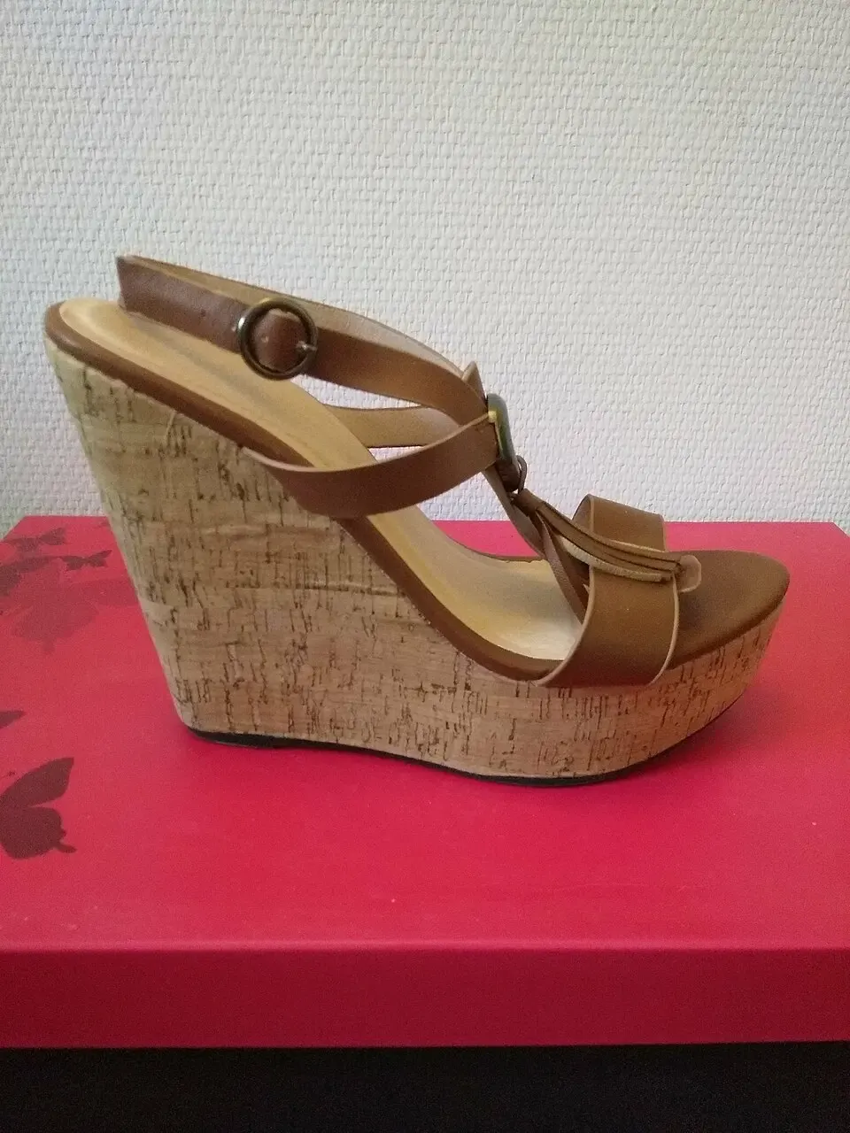 wedge sandals, пример 3