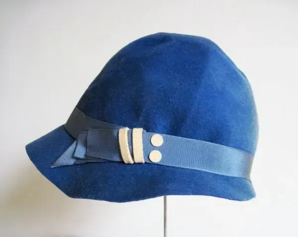 Cloche Hat, пример 2