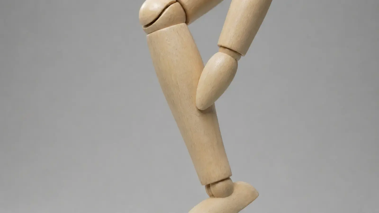 hand on shin, пример 1