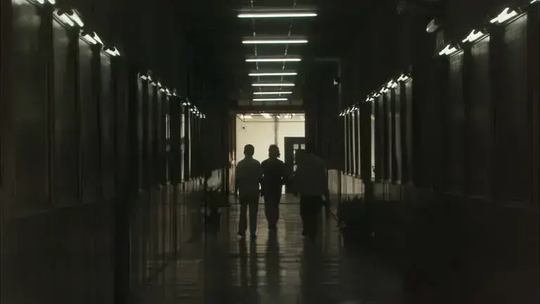 Dimly lit, пример 3