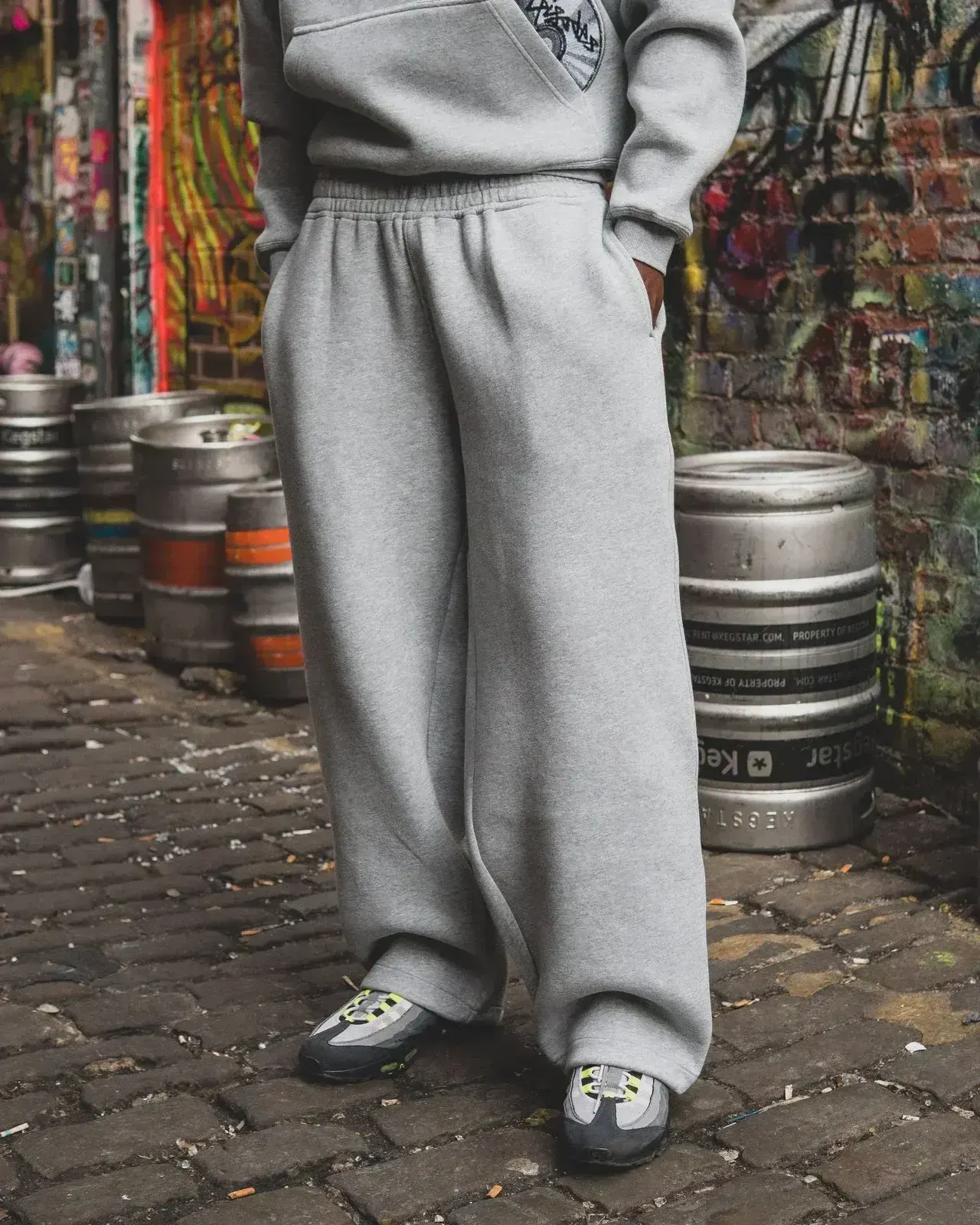 Sweatpants, пример 2