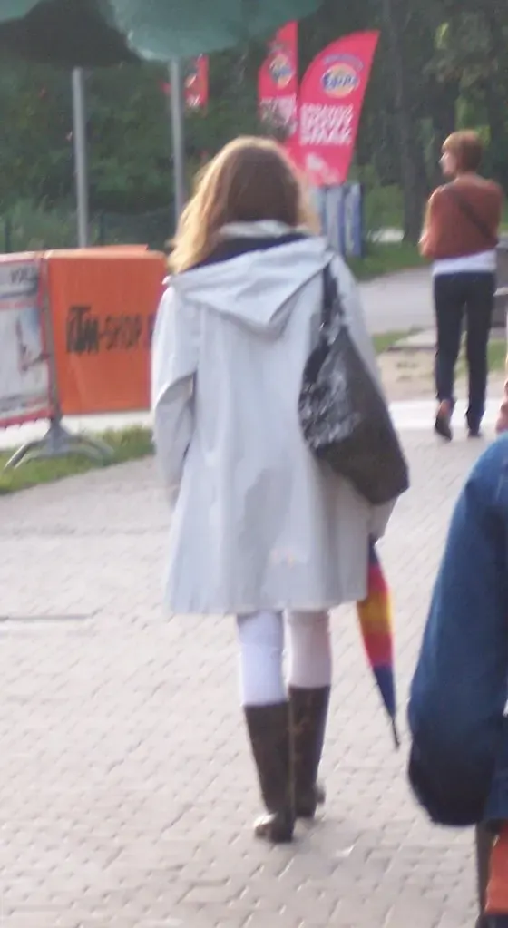 Rainwear, пример 2