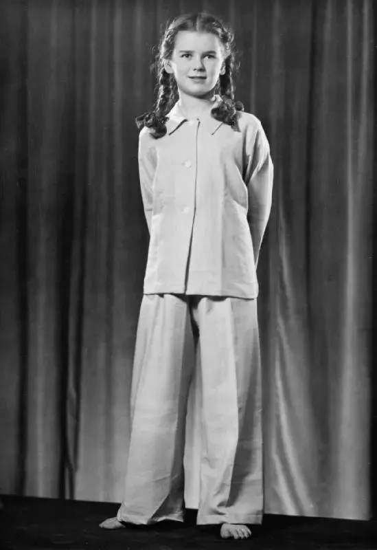 Sleepwear, пример 1