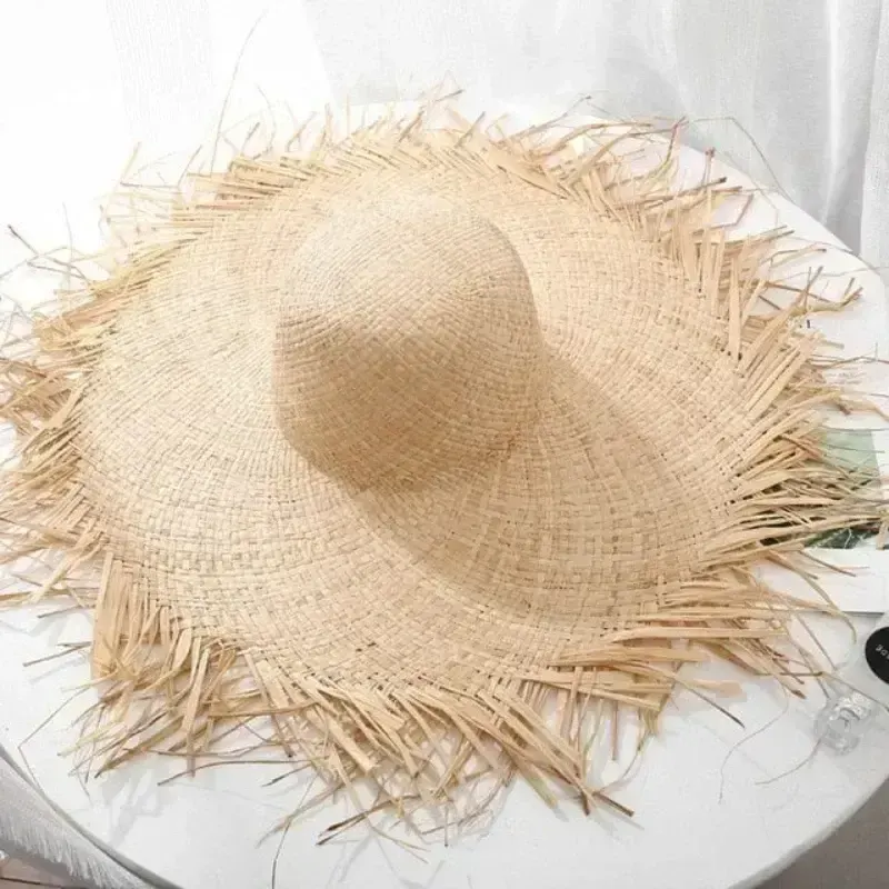 wide-brim straw hat, пример 2