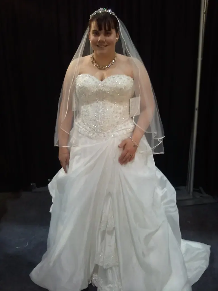 Bridal Wear, пример 2